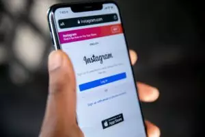Flipside: La Nuova Mossa di Instagram per una Social Experience più “Esclusiva”!