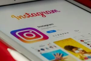 Aggiornamenti in vista per Instagram: Blocco delle immagini nei DM e ricompense per gli adolescenti