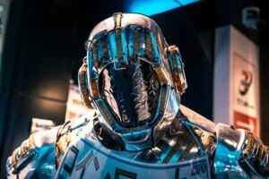 Gli sciami robot migliorano le loro performance condividendo le loro esperienze.