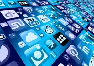 Furto di account sui social media: Consigli per evitare il furto dei dati personali