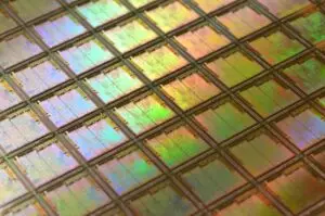 512 GB su un singolo chip AI? Una risposta per ospitare modelli con trilioni di parametri