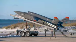 Le AI possono guidare un caccia militare. Quando esulteremo perché potranno sparare da sole?