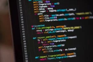 Verso lo Sviluppo Autonomo del Software: Come l’AI sta cambiando la Programmazione