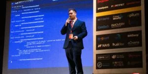 Immagini dello speech di Giuseppe Longobardi, Ethical Hacker, Cybersecurity Architect & Trainer dal titolo "AI e Network Security: presentazione di un prototipo di Next Generation NDR".