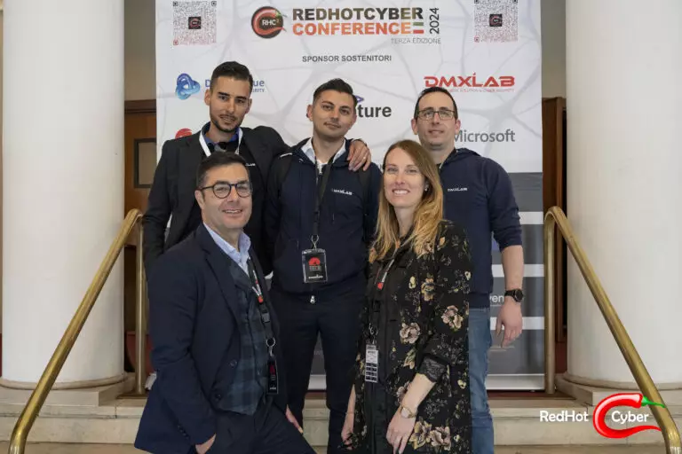 Demis Castagna CEO di DMXLAB assieme al Team di DMXLAB