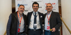 Massimiliano Brolli e Roberto Villani danno il benvenuto a David Cenciotti Giornalista aerospaziale, ex ufficiale dell'AM, ingegnere informatico ed esperto di cybersecurity alla Red Hot Cyber Conference 2024