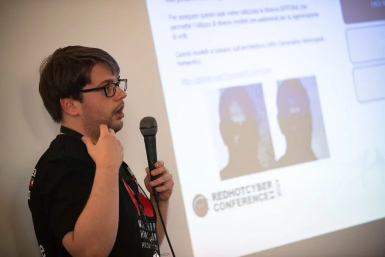 Francesco Conti, Luca Vinciguerra e Salvatore RIcciardi del gruppo AI di Red Hot Cyber presentano il workshop "COME CREARE UN SISTEMA DI FACE RECOGNITION CON LE AI"