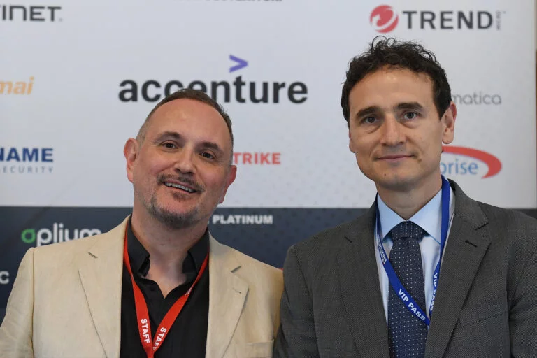 Massimiliano Brolli assieme a Fabio Buffoni dell'Ispettorato Generale per l'informatica e l'innovazione tecnologica del MEF