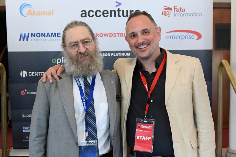Massimiliano Brolli assieme a Corrado Giustozzi, Founding Partner e Security Strategist di Rexilience