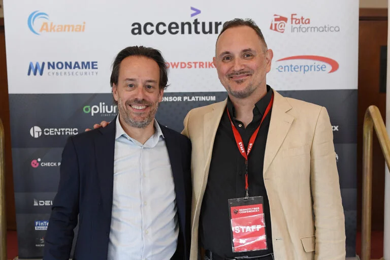 Massimiliano Brolli assieme a Gabriele Faggioli, Presidente onorario del Clusit (Associazione Italiana per la Sicurezza Informatica)