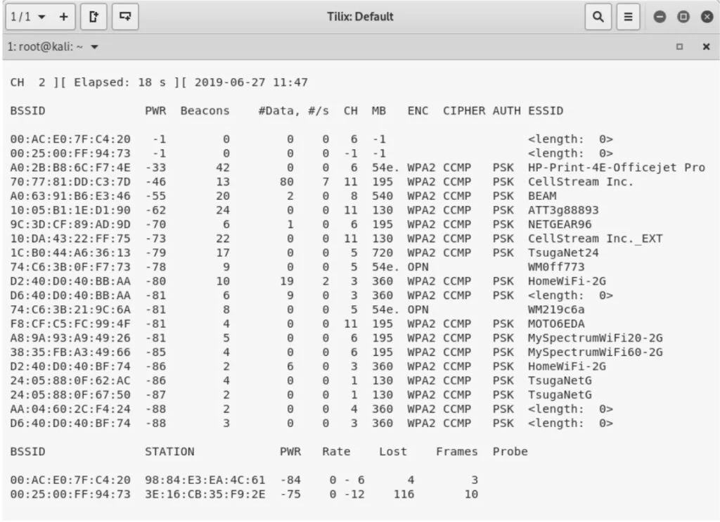 Screenshot terminale Kali Linux con output airodump-ng che mostra BSSID e client