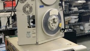 Ritrovato dopo 50 anni: il raro nastro UNIX V4 rivive al Computer History Museum