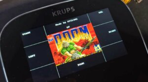 Doom sbarca in pentola: il leggendario sparatutto ora gira su una pentola a pressione