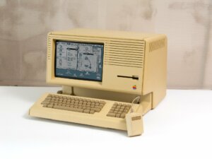 La storia dell’Apple Lisa: Il computer da 10.000 dollari seppellito in una discarica