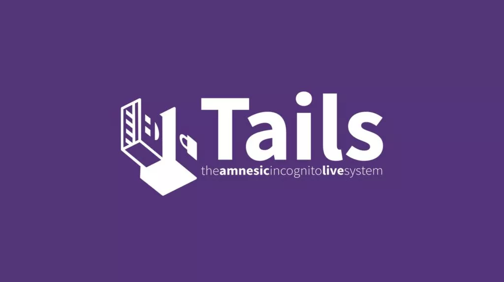 Logo del sistema operativo Tails, acronimo di The Amnesic Incognito Live System, composto dalla scritta Tails in bianco e un'icona stilizzata che raffigura un computer e un lucchetto su uno sfondo viola uniforme. Sotto la scritta principale compare il nome esteso in caratteri più piccoli.