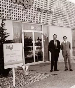 Robert Noyce, la nascita di Intel e quella profezia sui chip che oggi spiega Taiwan