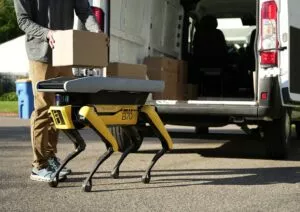 Boston Dynamics: il robot a quattro zampe Spot, presto sul pianerottolo di casa?